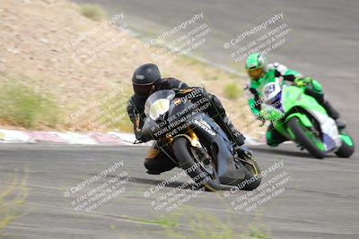 media/Jun-04-2022-WERA (Sat) [[b852bbbd55]]/Race 8 Superbike Expert Novice V7 HW/